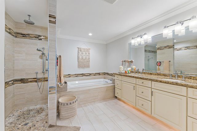 125 Harbourside Circle, Jupiter, FL 33477