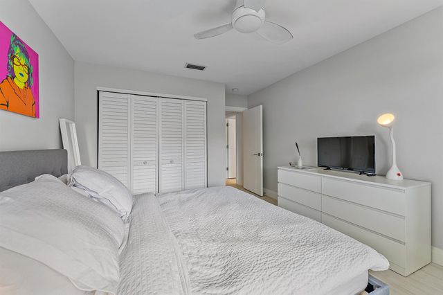 125 Harbourside Circle, Jupiter, FL 33477