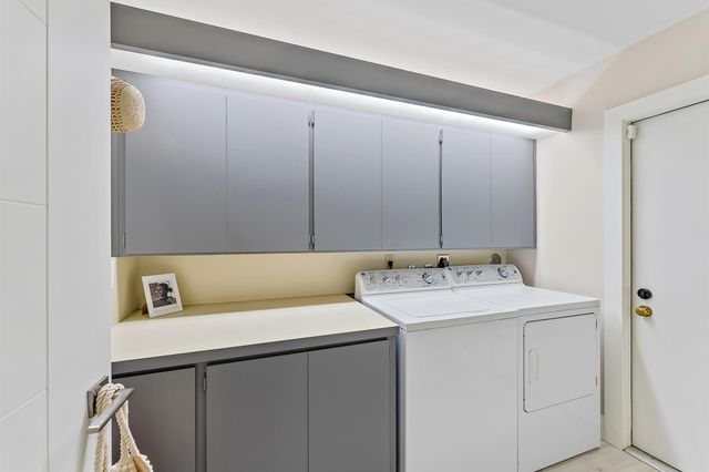 125 Harbourside Circle, Jupiter, FL 33477