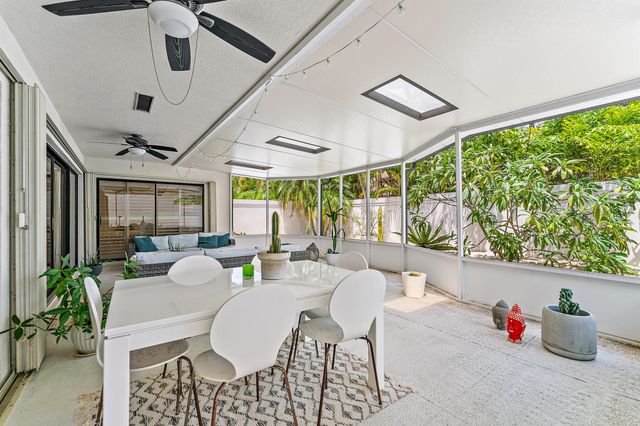 125 Harbourside Circle, Jupiter, FL 33477