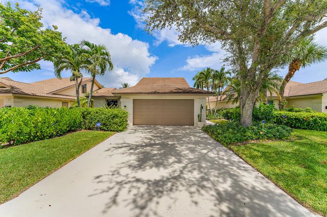 125 Harbourside Circle, Jupiter, FL 33477