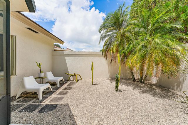 125 Harbourside Circle, Jupiter, FL 33477