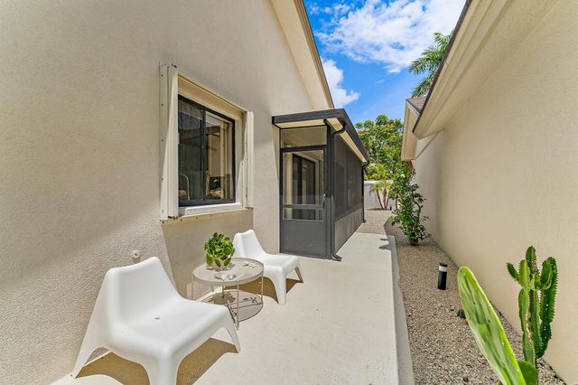125 Harbourside Circle, Jupiter, FL 33477