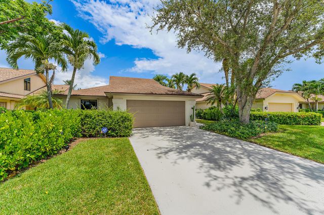 125 Harbourside Circle, Jupiter, FL 33477