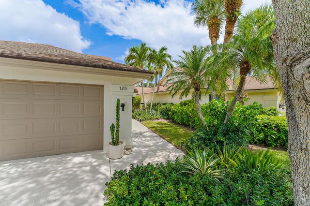125 Harbourside Circle, Jupiter, FL 33477