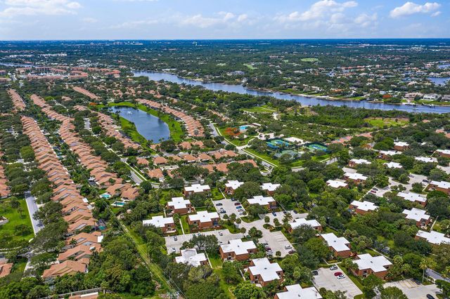 125 Harbourside Circle, Jupiter, FL 33477