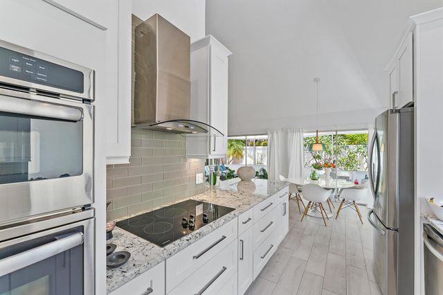 125 Harbourside Circle, Jupiter, FL 33477