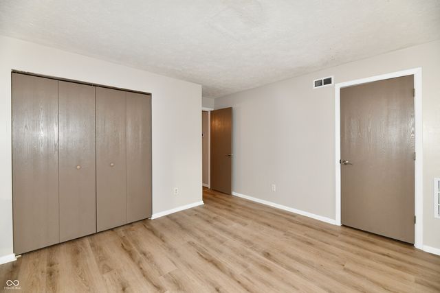 4381 Village Parkway Circle W 6, Indianapolis, IN 46254
