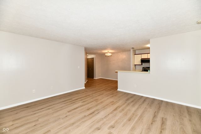 4381 Village Parkway Circle W 6, Indianapolis, IN 46254