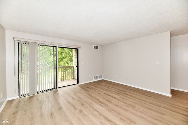 4381 Village Parkway Circle W 6, Indianapolis, IN 46254