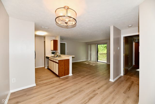 4381 Village Parkway Circle W 6, Indianapolis, IN 46254