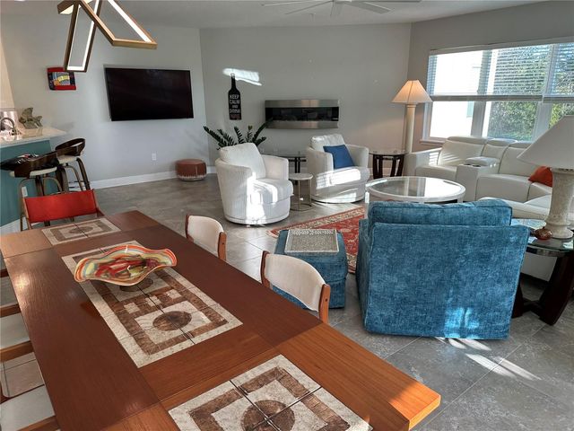 7610 34TH AVENUE W 203, Bradenton, FL 34209