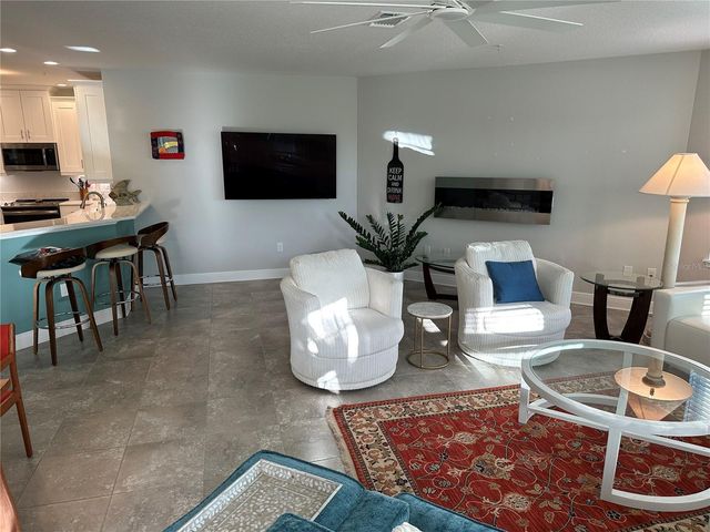 7610 34TH AVENUE W 203, Bradenton, FL 34209