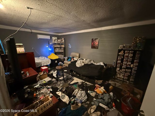 581 Waylaid Avenue SW, Palm Bay, FL 32908