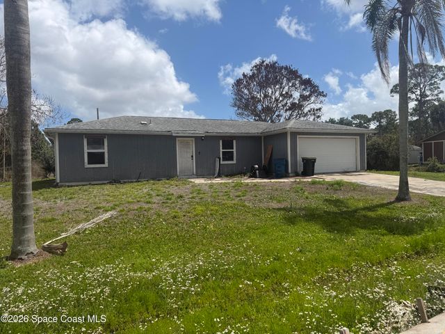 581 Waylaid Avenue SW, Palm Bay, FL 32908