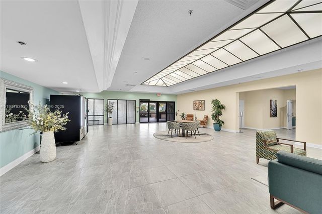 2603 NW 103rd Ave 304, Sunrise, FL 33322