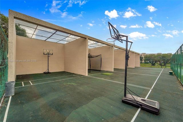 2603 NW 103rd Ave 304, Sunrise, FL 33322