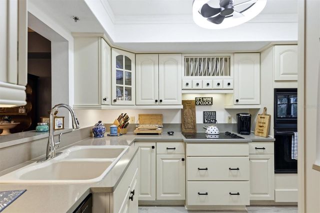 7301 29TH AVENUE DRIVE W 204, Bradenton, FL 34209