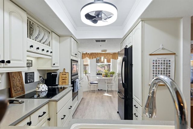 7301 29TH AVENUE DRIVE W 204, Bradenton, FL 34209