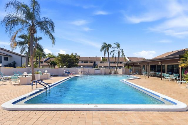 7301 29TH AVENUE DRIVE W 204, Bradenton, FL 34209