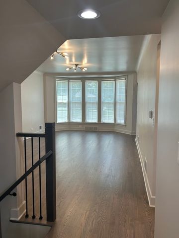 8405 S Indiana Avenue, Chicago, IL 60619