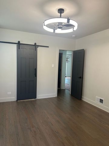8405 S Indiana Avenue, Chicago, IL 60619