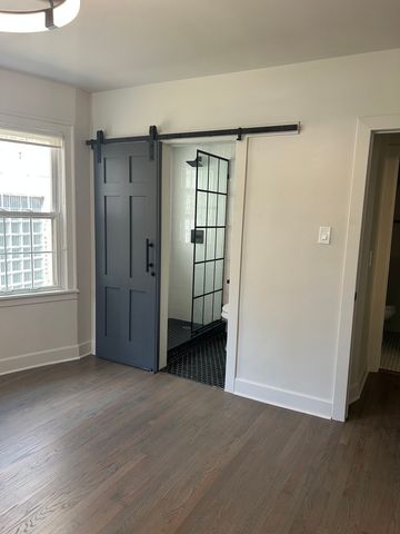 8405 S Indiana Avenue, Chicago, IL 60619