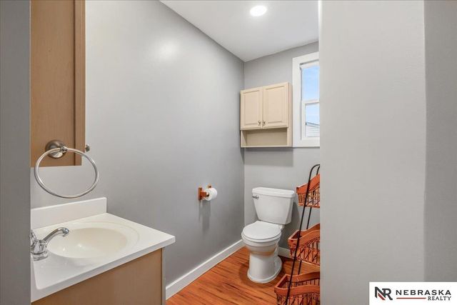 645 S 28th Street, Lincoln, NE 68510