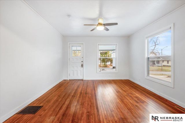 645 S 28th Street, Lincoln, NE 68510