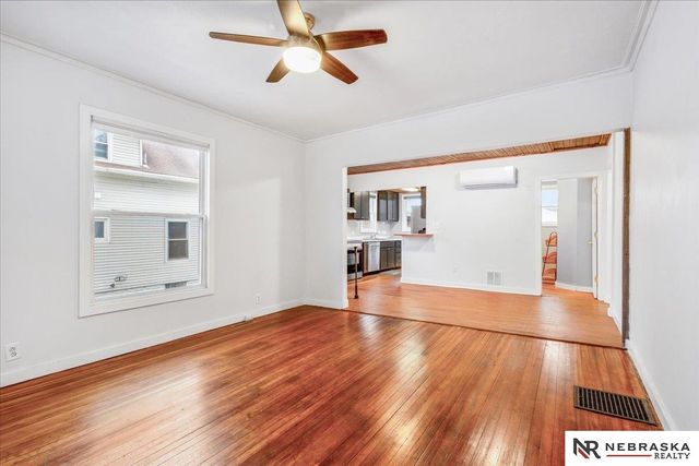 645 S 28th Street, Lincoln, NE 68510