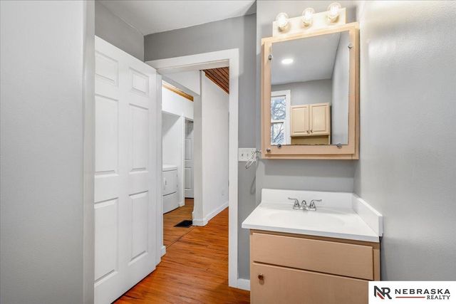 645 S 28th Street, Lincoln, NE 68510