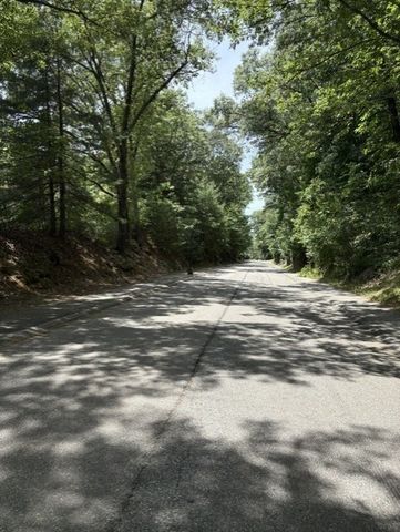 3 Fairway Ln 1, Blackstone, MA 01504