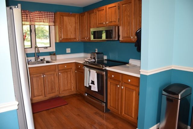 3 Fairway Ln 1, Blackstone, MA 01504