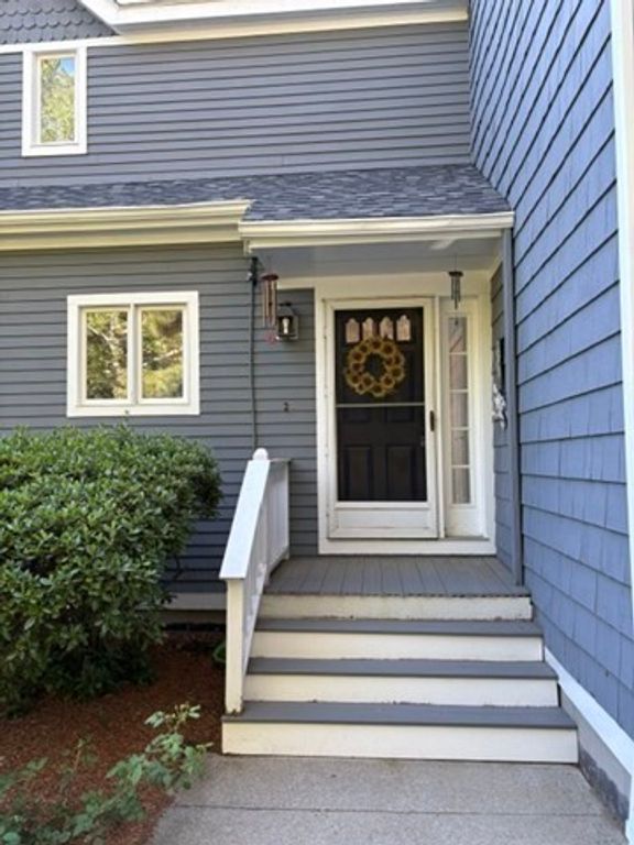 3 Fairway Ln 1, Blackstone, MA 01504