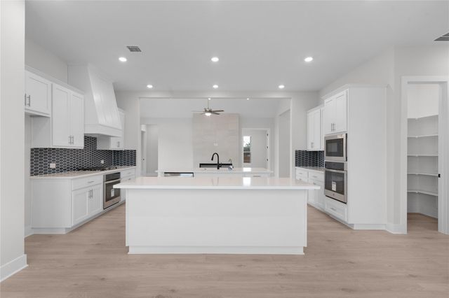 1109 Painted Horse DR, Georgetown, TX 78633