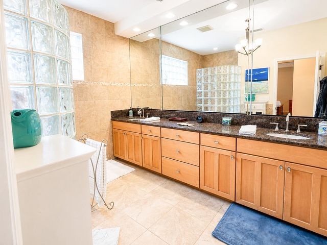 2557 MARBLEHEAD DRIVE, Sarasota, FL 34231