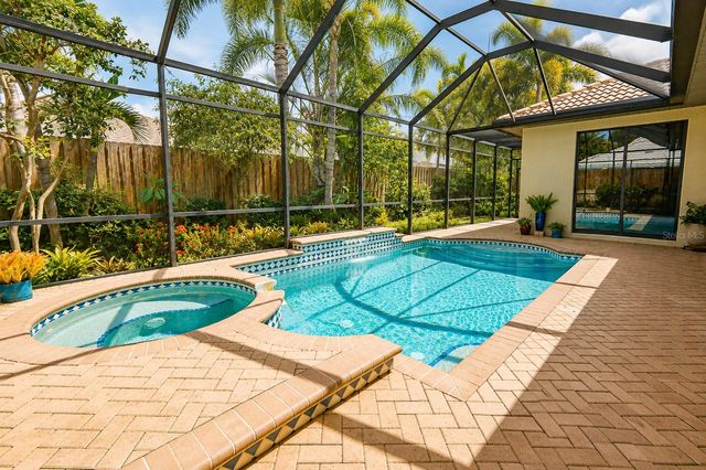 2557 MARBLEHEAD DRIVE, Sarasota, FL 34231