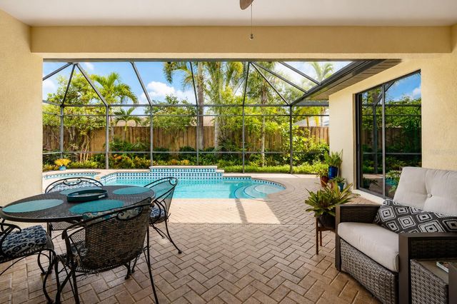 2557 MARBLEHEAD DRIVE, Sarasota, FL 34231