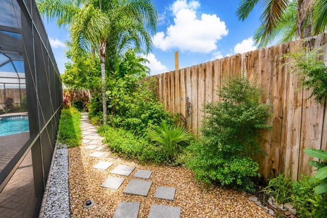 2557 MARBLEHEAD DRIVE, Sarasota, FL 34231