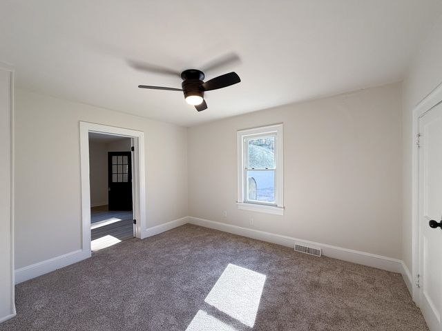 2020 WEST MIDLAND TRL, Lexington, VA 24450