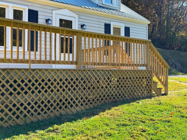 2020 WEST MIDLAND TRL, Lexington, VA 24450