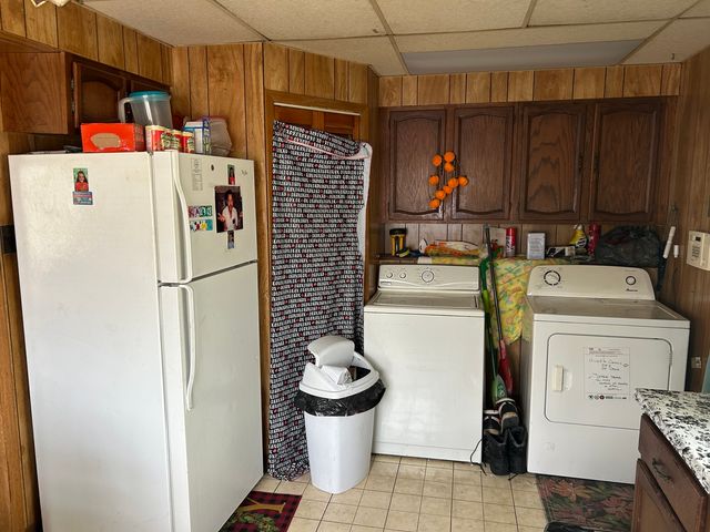 17048 LORENZ Avenue, Lansing, IL 60438