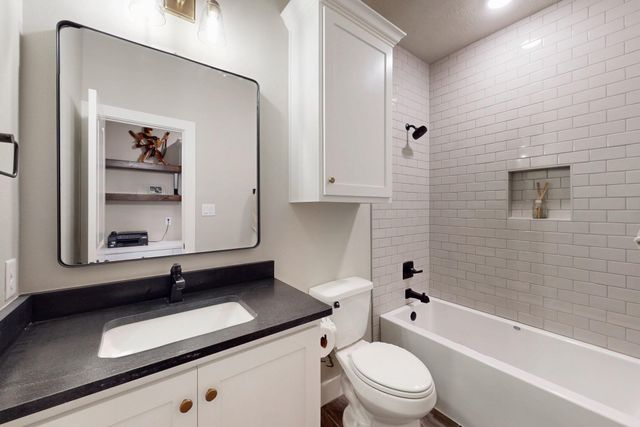 3005 Alpha Court, Bryan, TX 77808