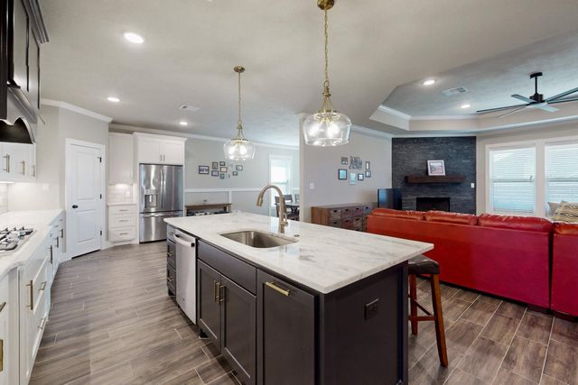 3005 Alpha Court, Bryan, TX 77808