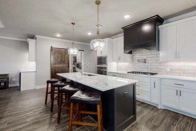 3005 Alpha Court, Bryan, TX 77808