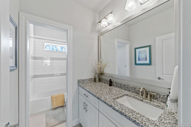 11202 Vance Jackson Rd Unit 17, San Antonio, TX 78230