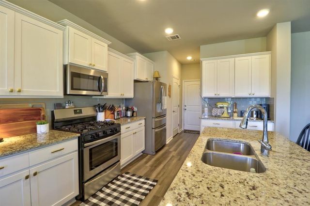 2414 Fenimore Loop, Westlake, LA 70669
