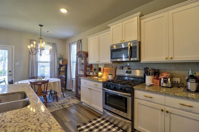 2414 Fenimore Loop, Westlake, LA 70669