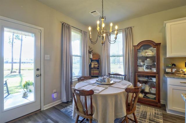 2414 Fenimore Loop, Westlake, LA 70669