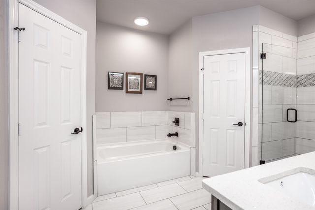 1135 Vintage Avenue, Gainesville, TX 76240